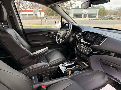 Used 2020 Honda Pilot Elite image 14