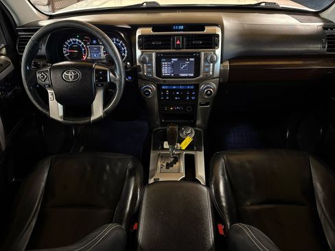 Used 2014 Toyota 4Runner Limited image 10
