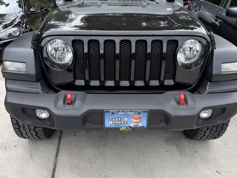 Used 2018 Jeep Wrangler Unlimited Sport S AWD/4WD image 32