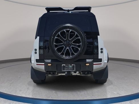 New 2026 Land Rover Defender 110 OCTA AWD/4WD image 6