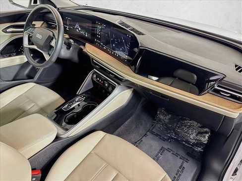 Used 2025 Audi Q5 Premium AWD/4WD image 26