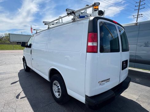 Used 2016 Chevrolet Express 2500 RWD image 8
