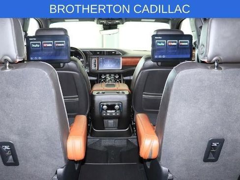 Used 2023 GMC Yukon XL Denali Ultimate AWD/4WD image 27