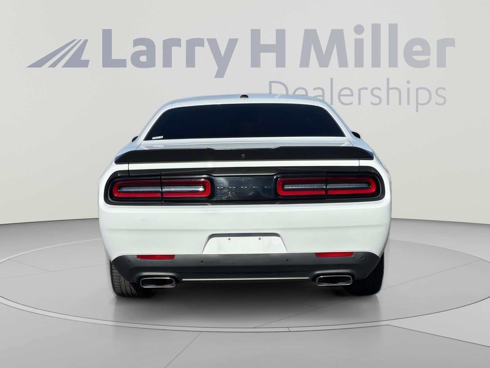 Used 2023 Dodge Challenger R/T w/ Blacktop Package RWD image 5