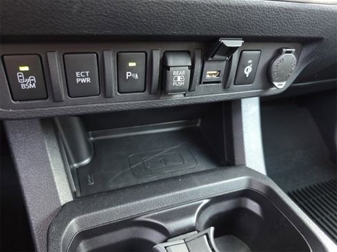 Used 2023 Toyota Tacoma Limited image 36