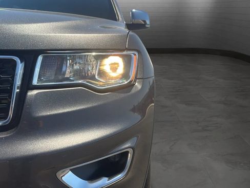 Used 2017 Jeep Grand Cherokee Limited RWD image 32