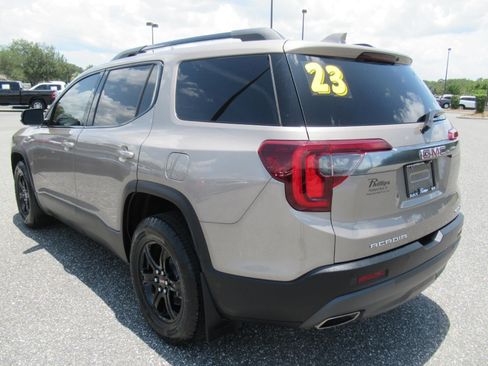 Used 2023 GMC Acadia AT4 w/ Technology Package AWD/4WD image 5