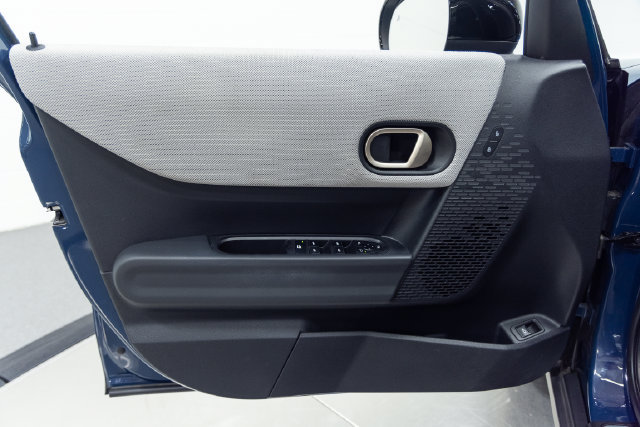 Used 2025 MINI Cooper S FWD image 11