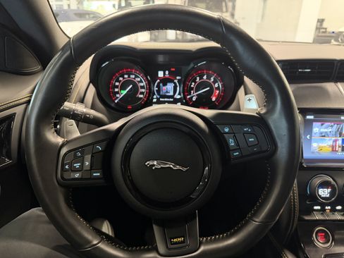 Used 2018 Jaguar F-TYPE 400 Sport RWD image 10
