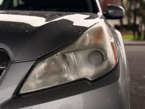 Used 2013 Subaru Outback 2.5i Limited image 12