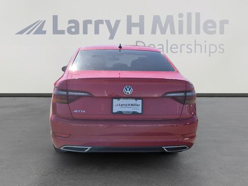 Used 2019 Volkswagen Jetta R-Line FWD image 4