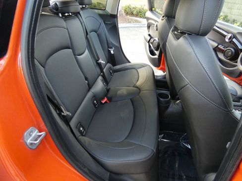 Used 2019 MINI Cooper S w/ Premium Package image 38