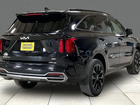 Used 2023 Kia Sorento EX AWD/4WD image 12