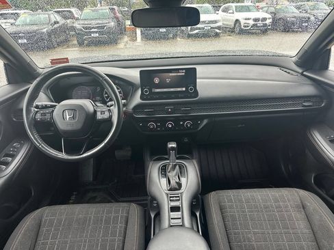 Used 2024 Honda HR-V Sport image 12