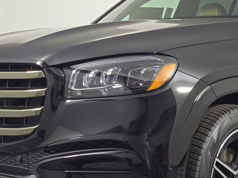 New 2026 Mercedes-Benz GLS 450 4MATIC image 12