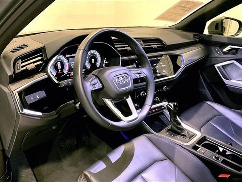 Used 2024 Audi Q3 2.0T Premium Plus image 12