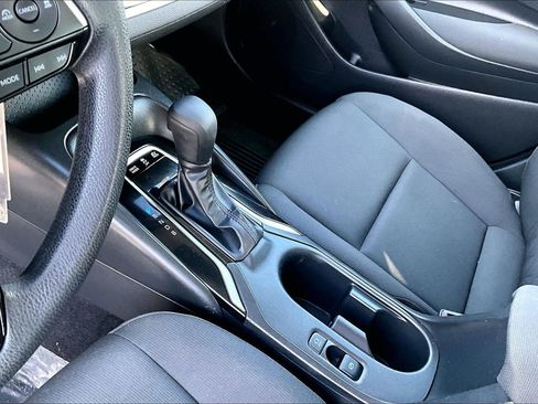 Used 2025 Toyota Corolla LE FWD image 16