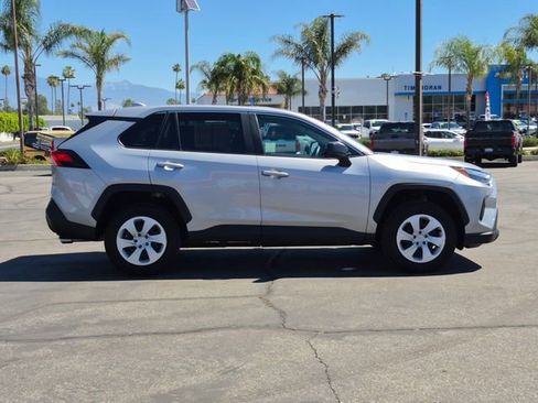 Used 2025 Toyota RAV4 LE image 4