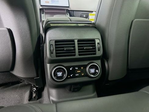 Used 2026 Land Rover Range Rover Velar Dynamic SE image 25