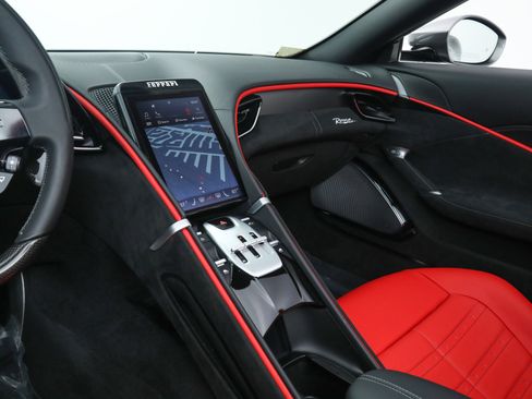 Certified 2025 Ferrari Roma Spider image 33