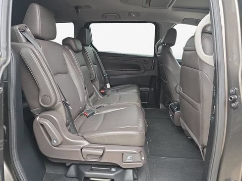 Used 2023 Honda Odyssey Touring image 36