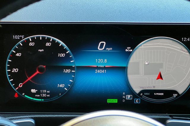 Used 2023 Mercedes-Benz EQB 250+ w/ Exclusive Package image 31
