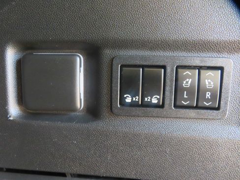 Used 2021 GMC Yukon Denali AWD/4WD image 64