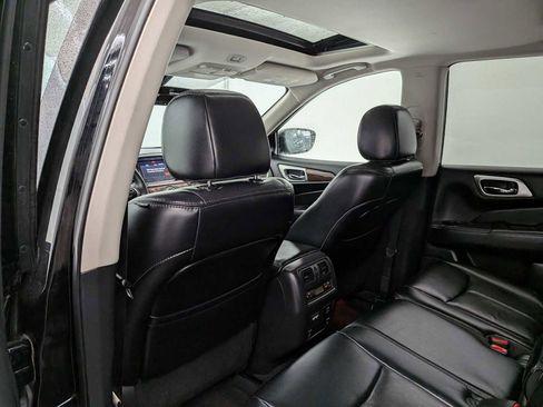 Used 2017 Nissan Pathfinder Platinum w/ Midnight Edition Package image 19