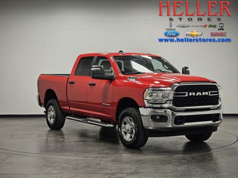 Used 2024 RAM 2500 Big Horn w/ Bed Utility Group image 1