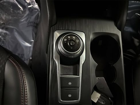 Used 2025 Ford Escape ST-Line image 23