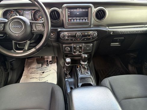 Used 2022 Jeep Wrangler Unlimited Sport image 10