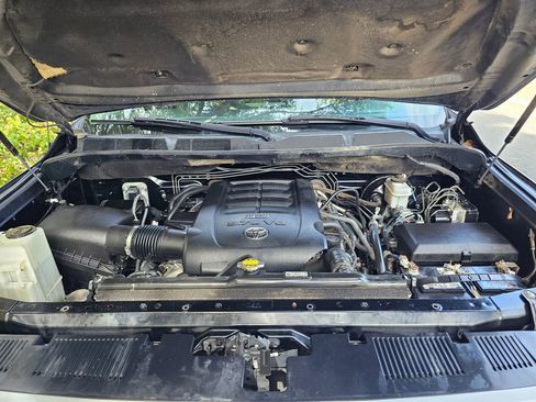 Used 2016 Toyota Tundra Limited image 48