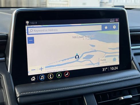 Used 2021 Chevrolet Tahoe Premier w/ Premium Package image 21