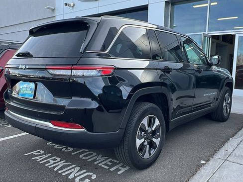 Used 2022 Jeep Grand Cherokee Limited 4xe image 5