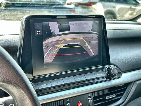 Used 2023 Kia Forte LXS image 27