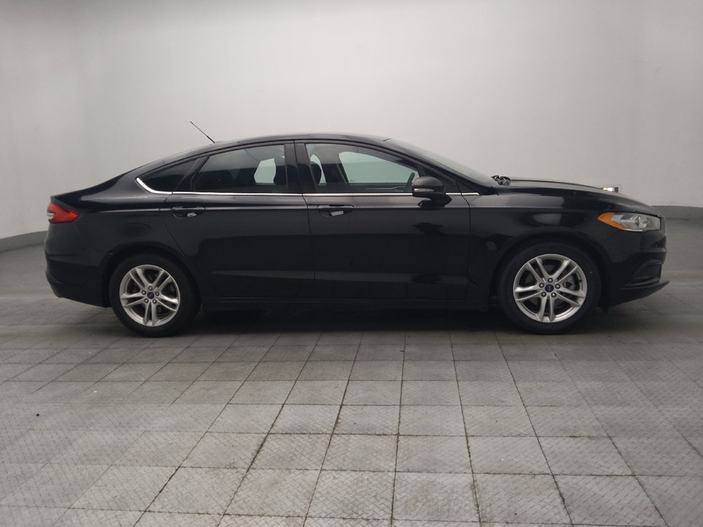 Used 2018 Ford Fusion SE FWD image 11