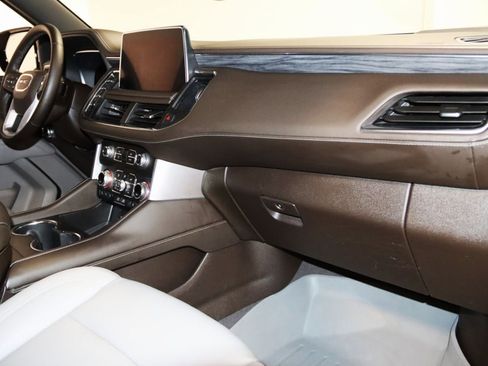 Used 2023 GMC Yukon XL SLT w/ SLT Premium Package AWD/4WD image 75