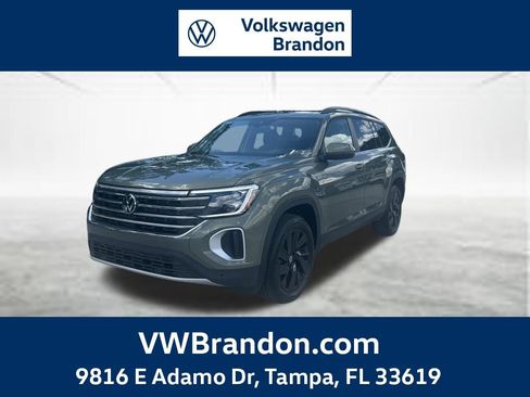 New 2026 Volkswagen Atlas SE FWD image 1