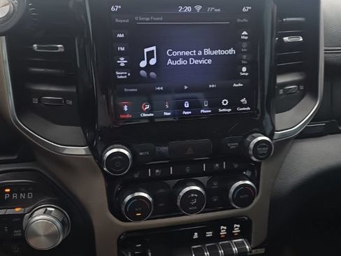 Used 2020 RAM 1500 Laramie AWD/4WD image 12