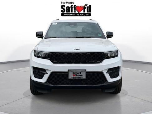 New 2025 Jeep Grand Cherokee Altitude AWD/4WD image 11