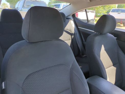Used 2020 Hyundai Elantra SEL w/ Cargo Package (C1) FWD image 7