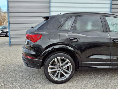 Used 2025 Audi Q3 2.0T Premium w/ Convenience Package AWD/4WD image 4
