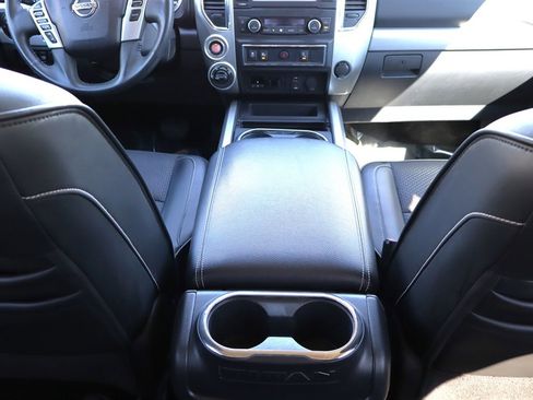 Used 2016 Nissan Titan PRO-4X image 26