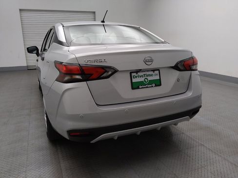 Used 2024 Nissan Versa S FWD image 6