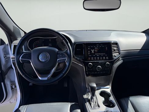 Used 2021 Jeep Grand Cherokee Limited image 17