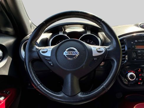 Used 2014 Nissan Juke SV AWD/4WD image 13