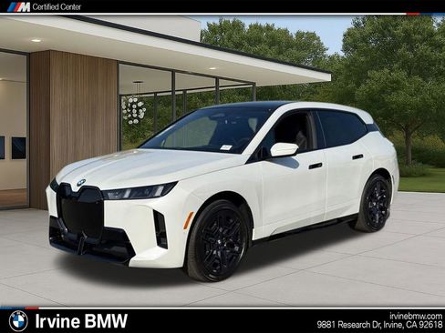 New 2026 BMW iX xDrive60 w/ M Sport Package AWD/4WD image 1
