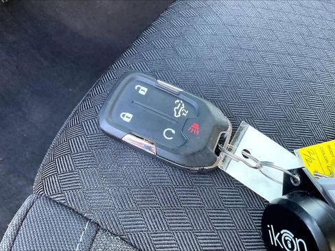 Used 2021 Chevrolet Silverado 1500 LT w/ Texas Edition Plus image 13