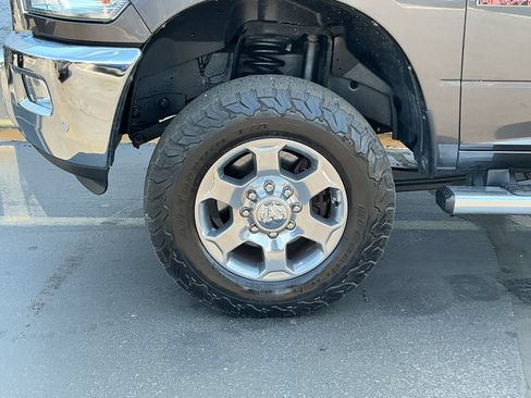 Used 2018 RAM 2500 Big Horn AWD/4WD image 29