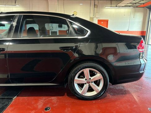 Used 2012 Volkswagen Passat 2.5 SE image 10